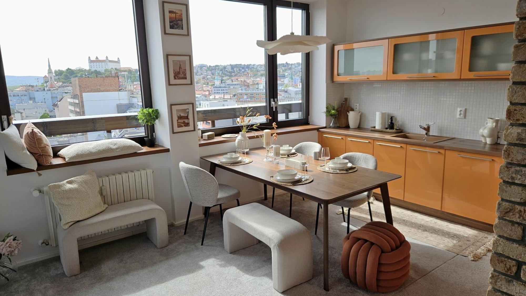 Panorama View Design Apt In Old Town - Free Parking Pressburg Exterior foto